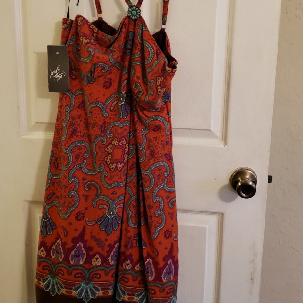 Dress - Picture 2 of 2